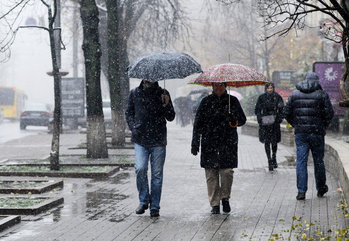 В Україні погіршується погода: мороз і снігопади на вихідні