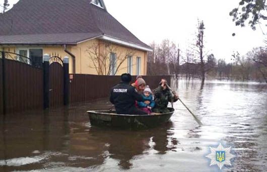 Квітневий потоп: від великої води потерпають на Сумщині, Полтавщині та Харківщині
