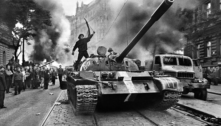 Парламент Чехії визнав окупацією вторгнення військ СРСР 1968 року