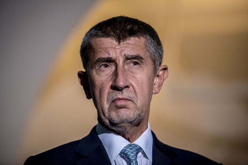 Прем’єр Чехії визнав перебування сина в Криму