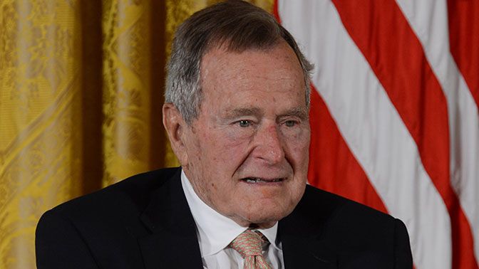 Екс-президент США Джордж Буш-старший помер у віці 94 років
