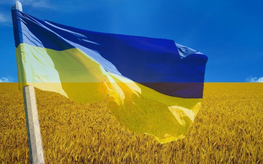 У Києві урочисто підняли державний прапор