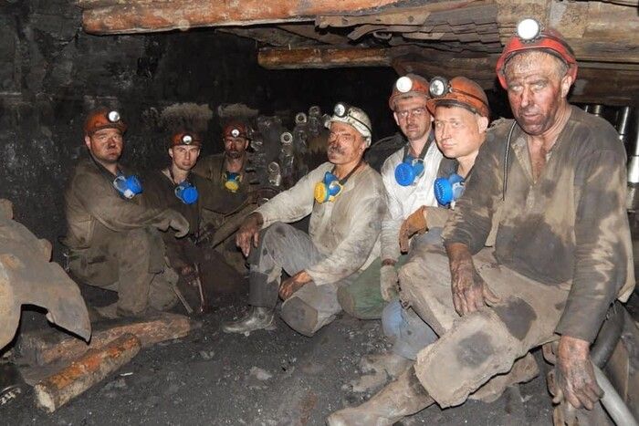 Під землею 1060 шахтарів: нічні атаки рашистів знеструмили шахту на Дніпропетровщиніі