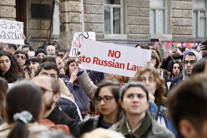 У Грузії протестують через намір ухвалити закон про «іноагентів»