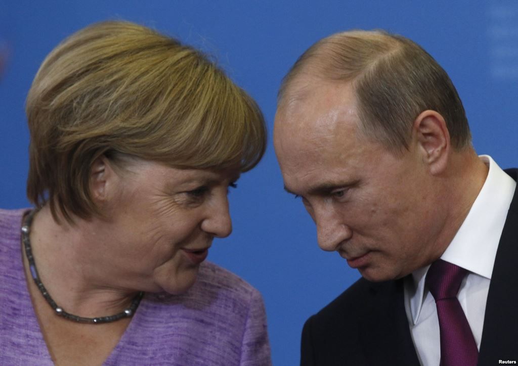 Меркель зустрінеться з Путіним перед самітом НАТО - ЗМІ