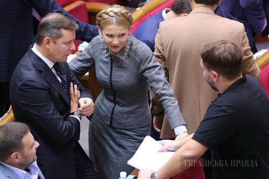Порох вибухнув: три найрейтинговіші кандидати у президенти України отримали неприємні сюрпризи