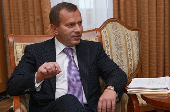 Генпрокурор показав вази і картини з садиби Клюєва (фото)