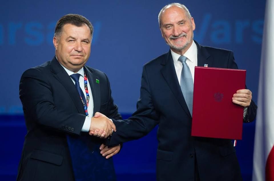 Україна і Польща підписали угоду про постачання зброї