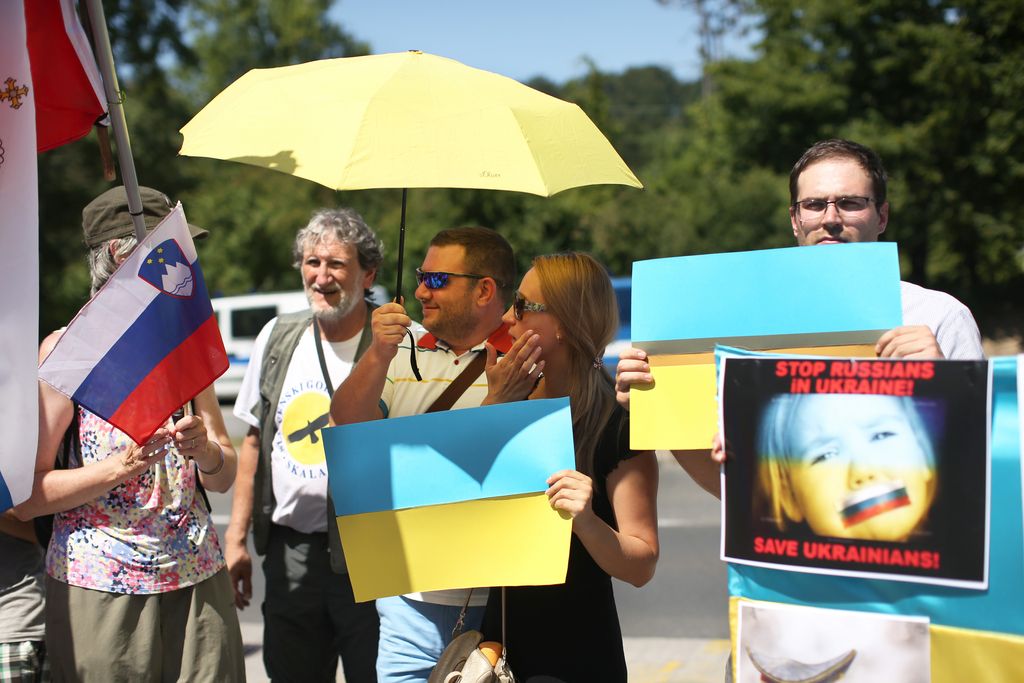 Українці Словенії протестували проти візиту Путіна (фото)