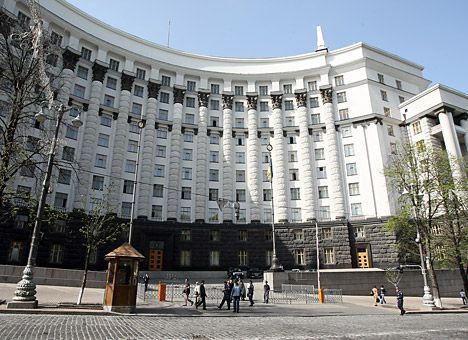 Кабмін проведе службове розслідування щодо неналежного виконання обов'язків Вадимом Мосійчуком