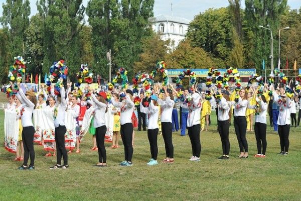 Університет біоресурсів і природокористування України відсвяткував 1 вересня парадом