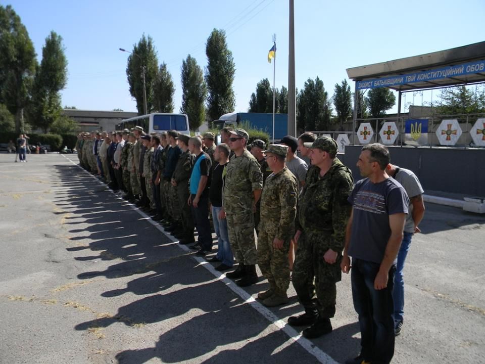 Із Запоріжжя на масштабні збори ЗСУ вирушили перші резервісти