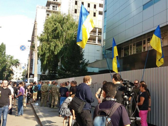 "Інтер" відхрещується від "радикалів" і переговорів про розблокування