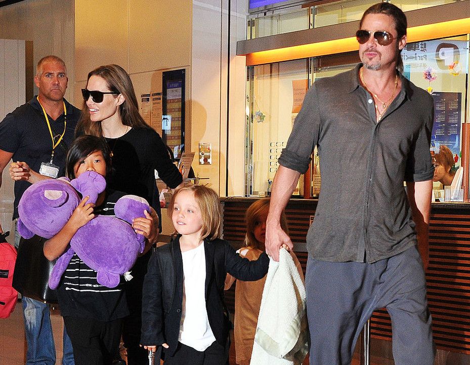 Агресію Бреда Пітта щодо дітей перевіряє ФБР