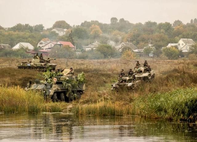 Бойовики продовжують гатити по Широкіно вдень і вночі