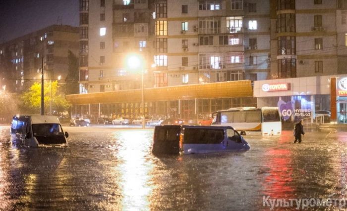 На Запоріжжя обрушиться циклон, який вирує на Одещині