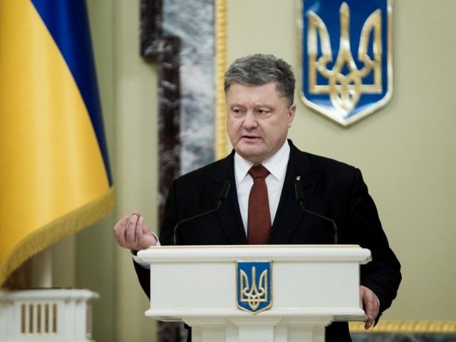 Порошенко закликав світ відкинути ілюзії щодо Росії і посилити санкції