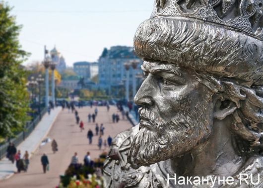 В російському Орлі встановили пам'ятник царю-тирану Івану Грозному