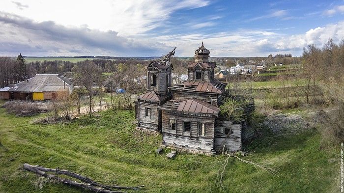 На Вінничинні фермер відновлює Покровську церкву XVIII століття (фото)