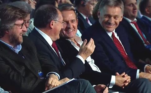 Віктор Медведчук регоче з жартів Путіна в Сочі