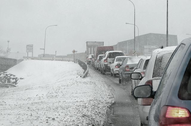 У Києві просять водіїв пересісти на метро