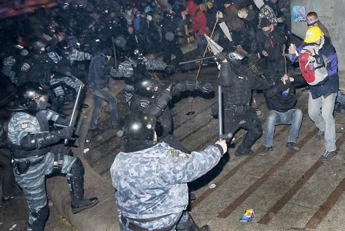 Беркутівець, причетний до розгону Майдану 30 листопада, працює у поліції