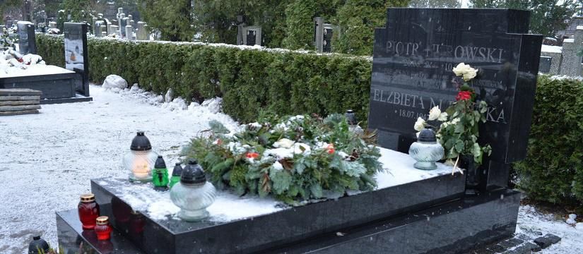 В труні загиблого у Смоленській катастрофі Петра Нуровського може бути похована інша людина