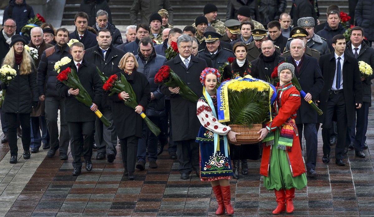 Порошенко радить політикам читати Скоропадського і засмутив Москву (фото)