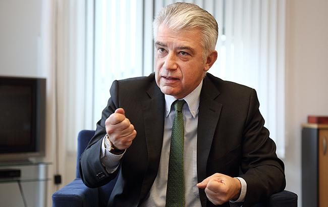 Посол Німеччини вважає, що для виборів Донбасі Росія може не виводити війська