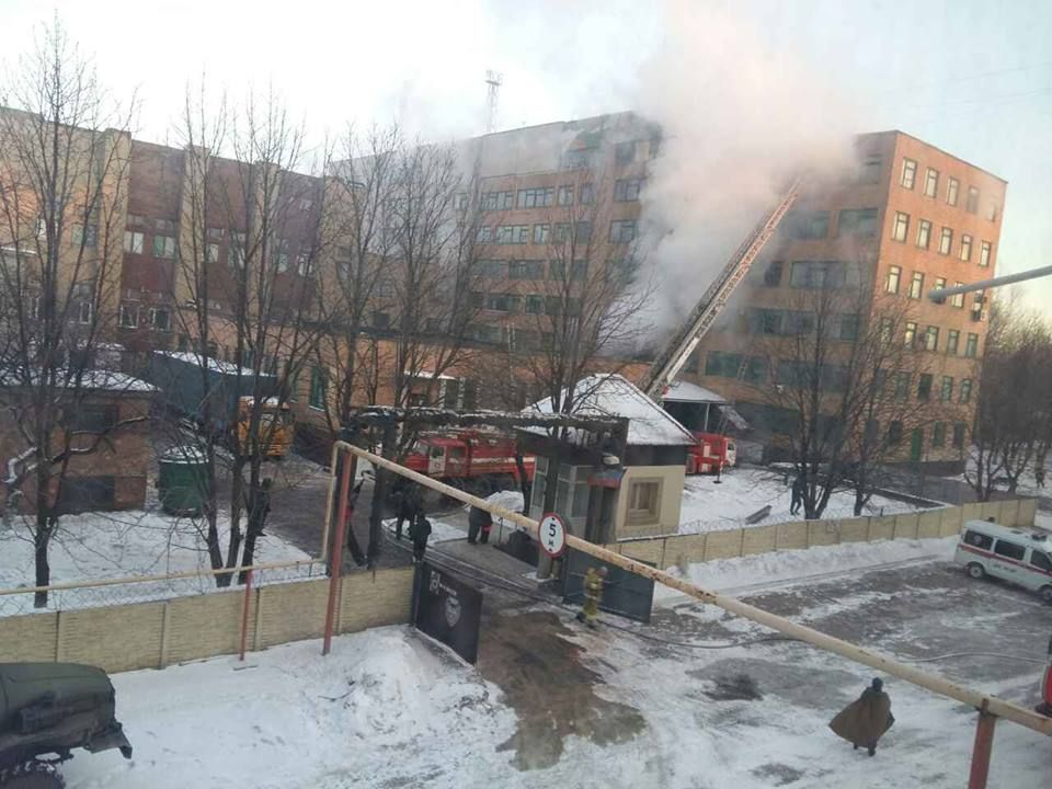 Штаб Гіві в Донецьку після атаки горів декілька годин (фото)