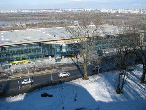 Колишній вертолітний майданчик Януковича обшукали СБУ і Генпрокуратура