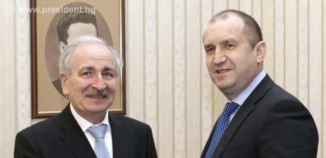 Президент Болгарії вказав Україні як проводити адміністративну реформу