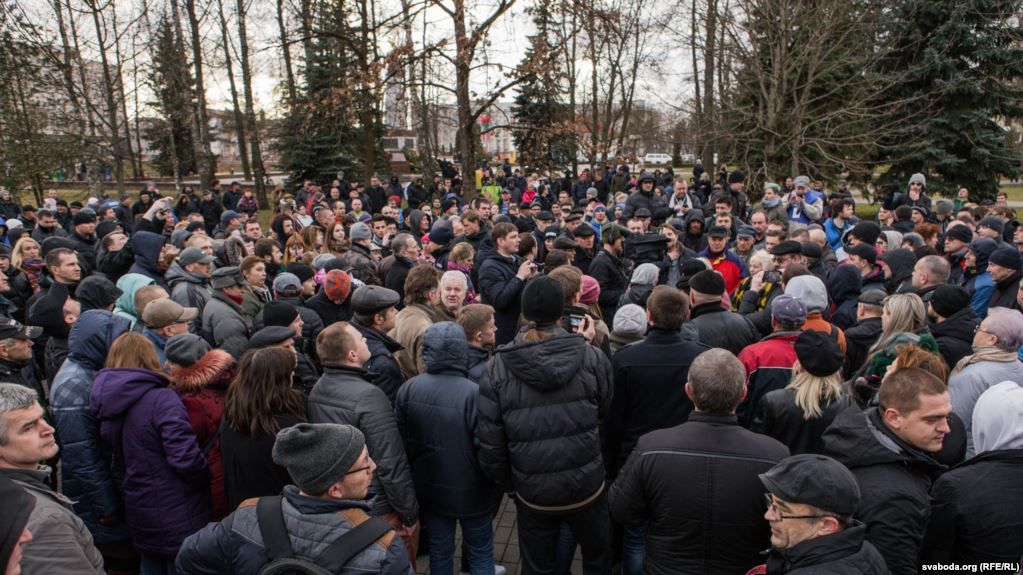 У Білорусі під час "маршу недармоїдів" затримали десятки мітингарів