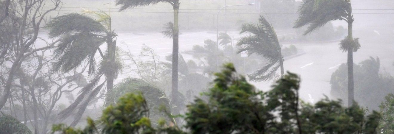 Австралію накрив руйнівний циклон "Деббі" (відео)