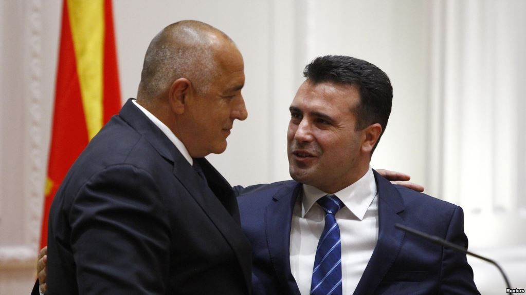 Македонія та Болгарія домовилися про дружбу після років протистояння
