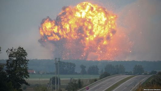 Після вибухів у Калинівці в Україні значно посилили охорону військових об’єктів