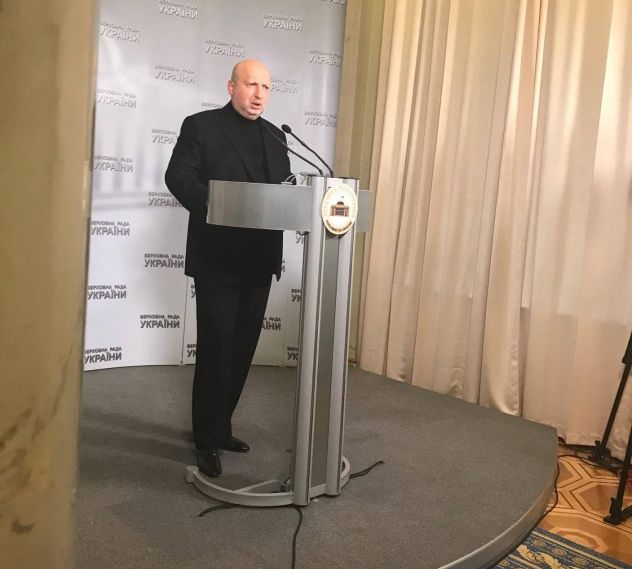 Турчинов закидає «російській агентурі» зрив голосування по Донбасу