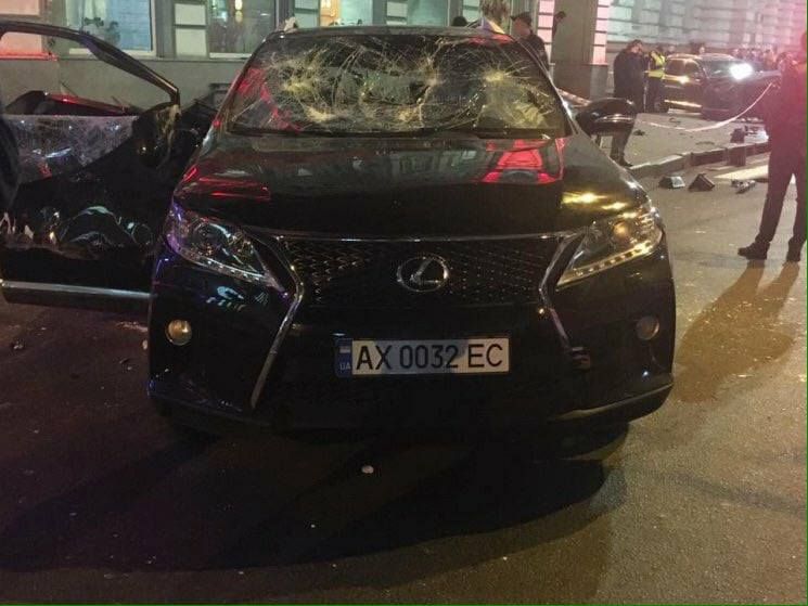 Аварію в Харкові спровокувала водійка Lexus (відео)