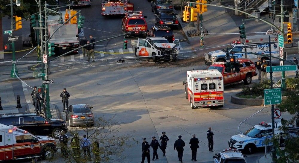 У Нью-Йорку водій вантажівки переїхав велосипедистів з криками «Аллаху Акбар»