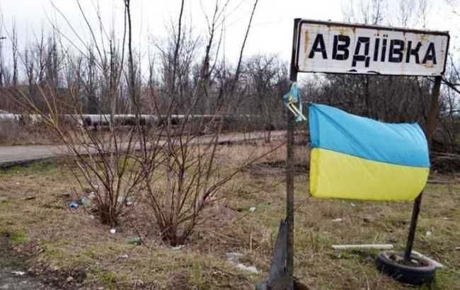 Авдіївку обстріляли з «Градів» (відео)