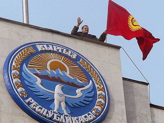 Протистояння влади та опозиції в Киргизстані: наслідки передбачувані