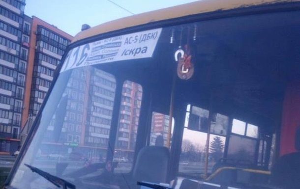 У Львові затримали п'яного водія маршрутки, який заважав іншим автомобілям