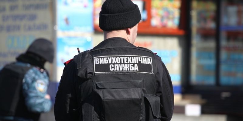 У Києві в охоронців складських приміщень кинули вибухівкою: постраждали 6 осіб