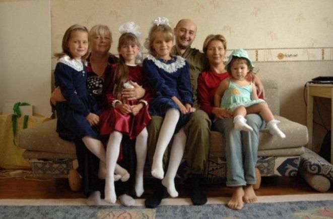 Аркадій Бабченко виховував у Росії шістьох дітей (фото)