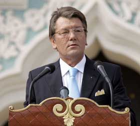 Віктор Ющенко: Суспільство стоїть вище вiд політикiв