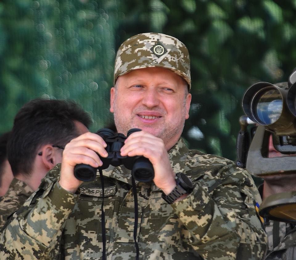 Турчинов і Полторак назвали невдалим фейком заяву Москви про збиття МН17 ракетою України