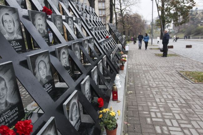 У КМДА розкритикували слідчих у справі Майдану через меморіал Героїв Небесної сотні