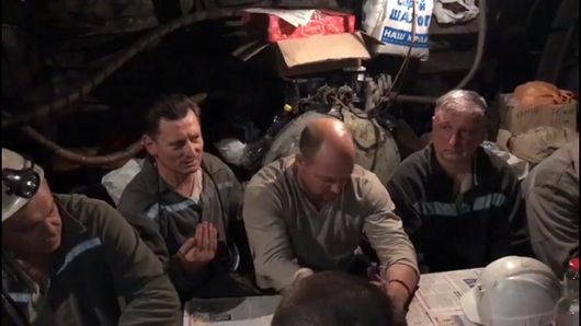 Депутат Сергій Шахов спустився до лисичанських шахтарiв, які страйкують під землею 12 діб