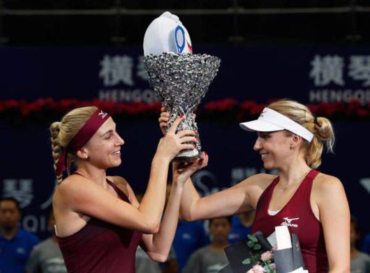 Кращий жіночий дует України здобув знакову перемогу на Малому підсумковому турнірі WTA