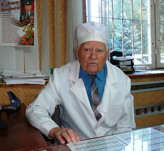 99-річний професор Максим Дудченко: «Повсякденна ходьба — найкращий лікувальний засіб»